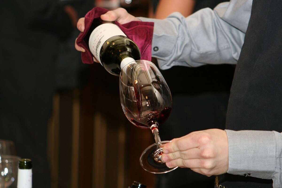 5 phrases simples à éviter absolument devant un sommelier !